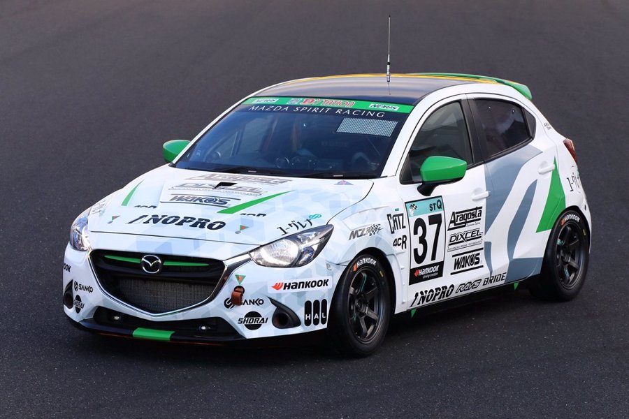 Mazda napędzana paliwem biodiesel nowej generacji wzięła udział w japońskim wyścigu Super Taikyu Race